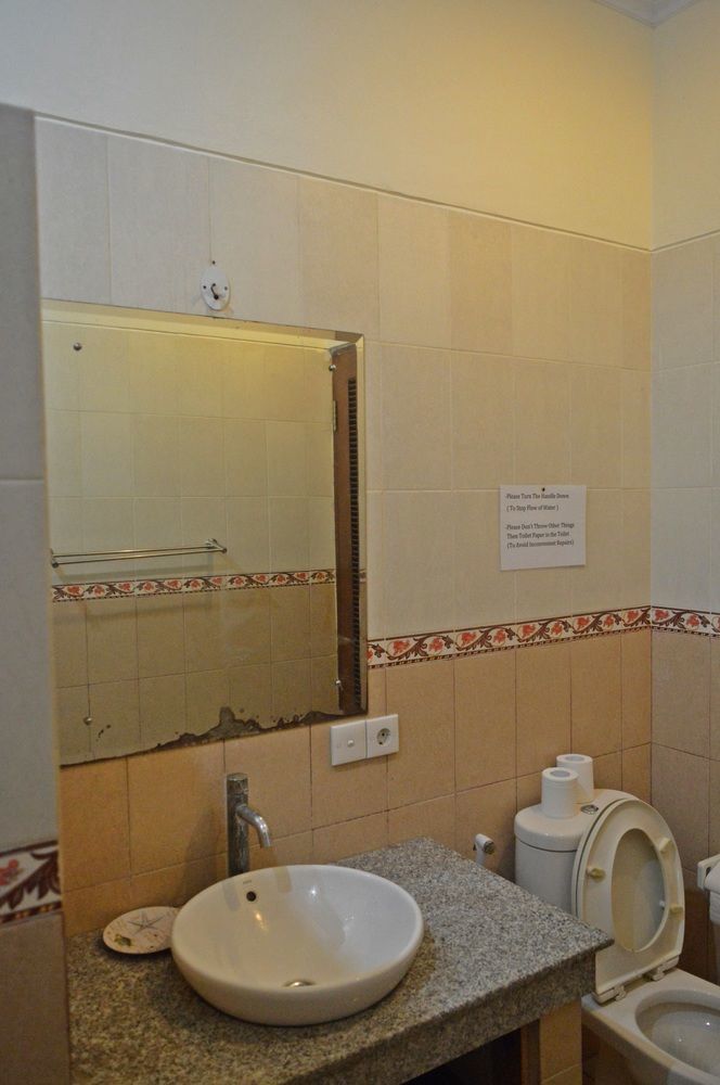 Yulia 2 Homestay Sanur Zewnętrze zdjęcie